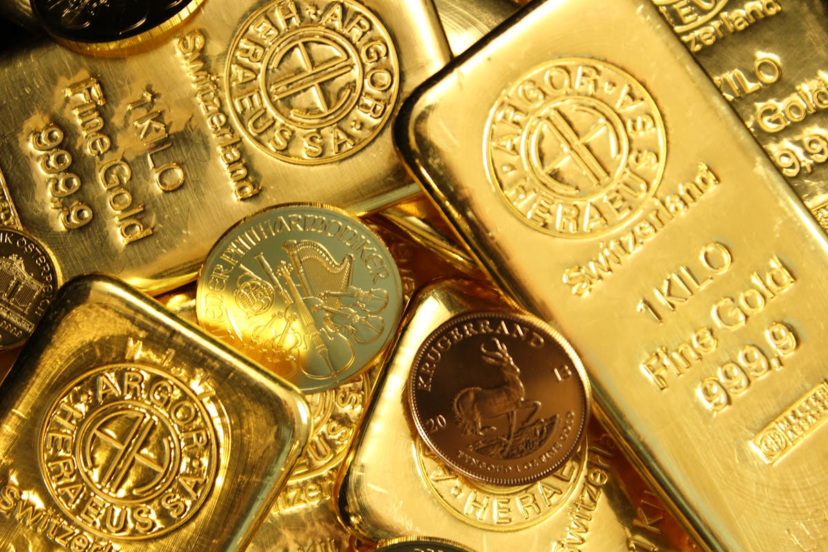 Gold bars storage of wealth